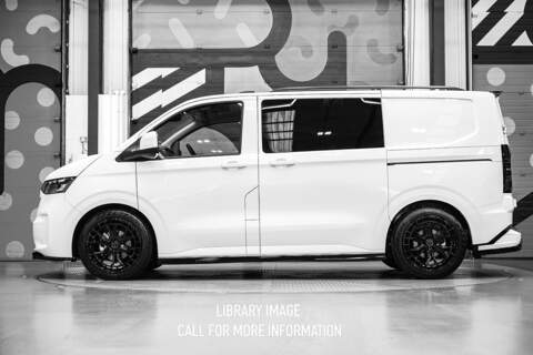 Volkswagen Transporter 2.0 T32 150ps Auto 4Motion Panel Van LWB - N5133