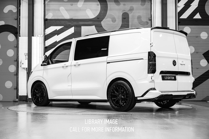 Volkswagen Transporter 2.0 T32 150ps Auto 4Motion Panel Van LWB - N5133