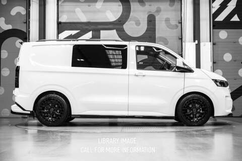 Volkswagen Transporter 2.0 T32 150ps Auto 4Motion Panel Van LWB - N5133