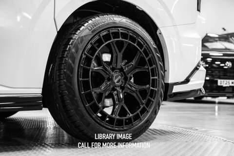 Volkswagen Transporter 2.0 T32 150ps Auto 4Motion Panel Van LWB - N5133