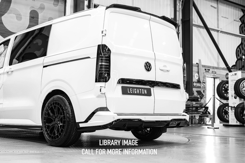 Volkswagen Transporter 2.0 T32 150ps Auto 4Motion Panel Van LWB - N5133