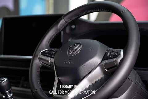 Volkswagen Transporter 2.0 T32 150ps Auto 4Motion Panel Van LWB - N5133