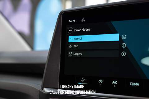 Volkswagen Transporter 2.0 T32 150ps Auto 4Motion Panel Van LWB - N5133