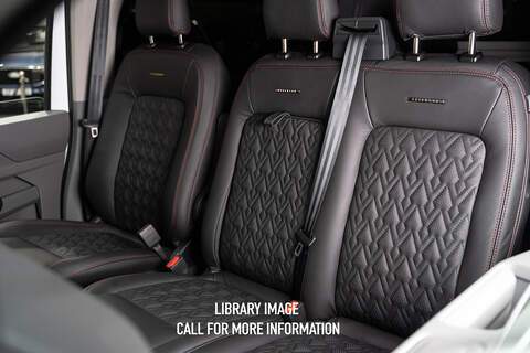 Volkswagen Transporter 2.0 T32 150ps Auto 4Motion Panel Van LWB - N5133