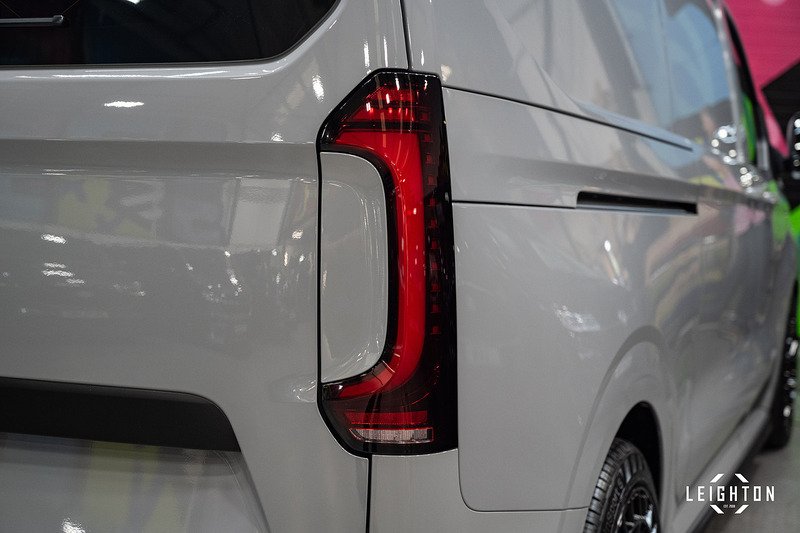 Volkswagen Transporter 2.0 - Large 13