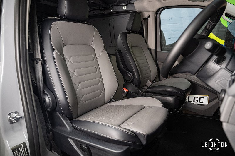 Volkswagen Transporter 2.0 - Large 27