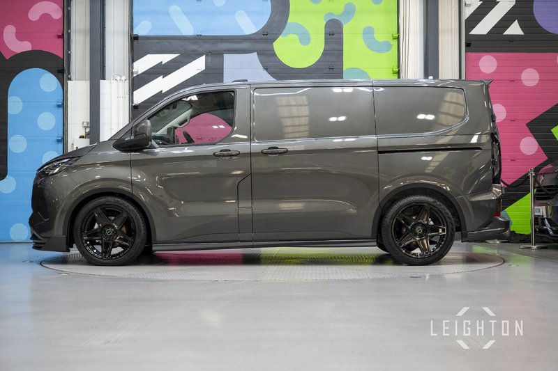 Ford Transit Custom 2.5 320 232ps Auto PHEV Panel Van L1 - N6068