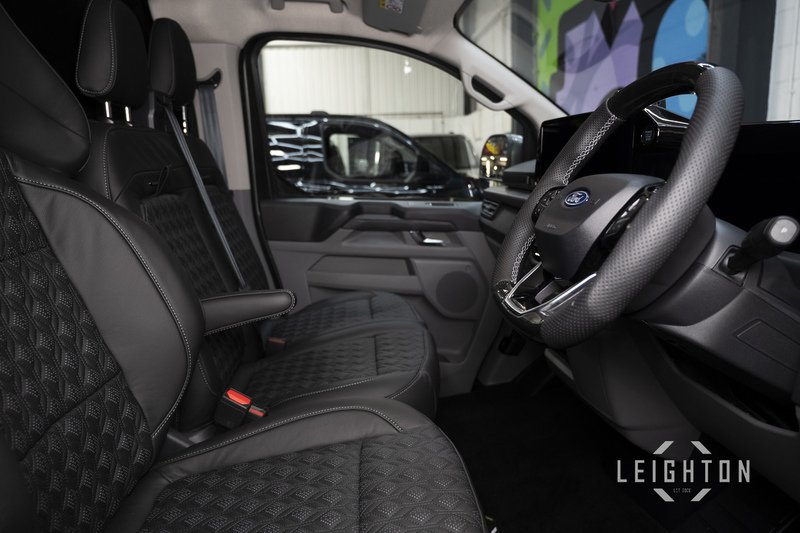 Ford Transit Custom 2.5 320 232ps Auto PHEV Panel Van L1 - N6068