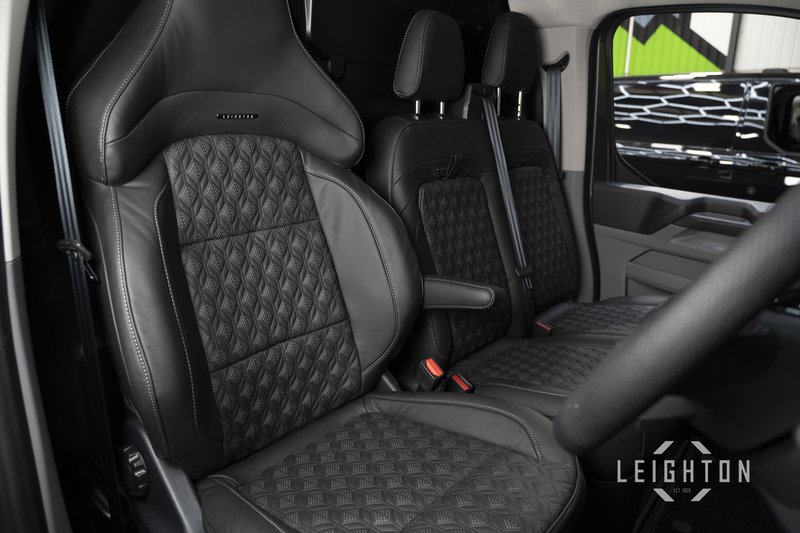 Ford Transit Custom 2.5 320 232ps Auto PHEV Panel Van L1 - N6068