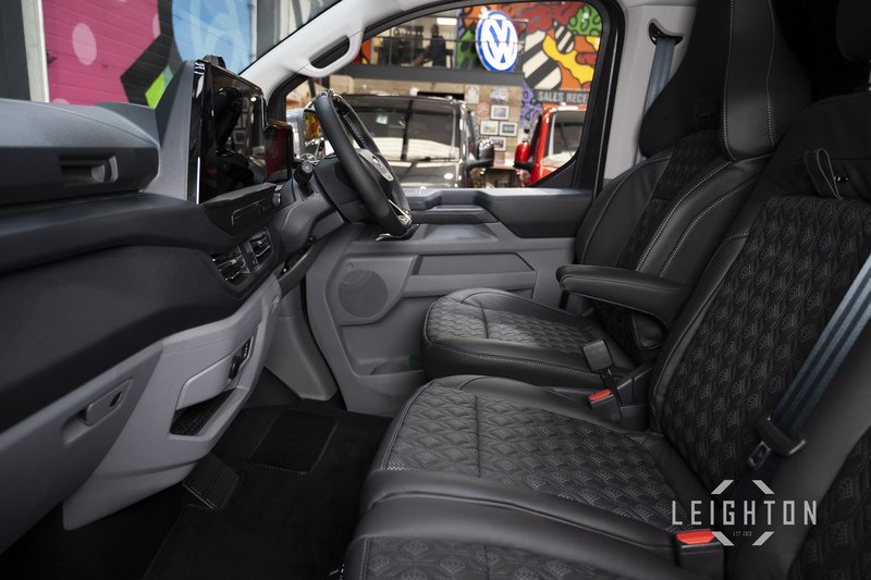 Ford Transit Custom 2.5 320 232ps Auto PHEV Panel Van L1 - N6068
