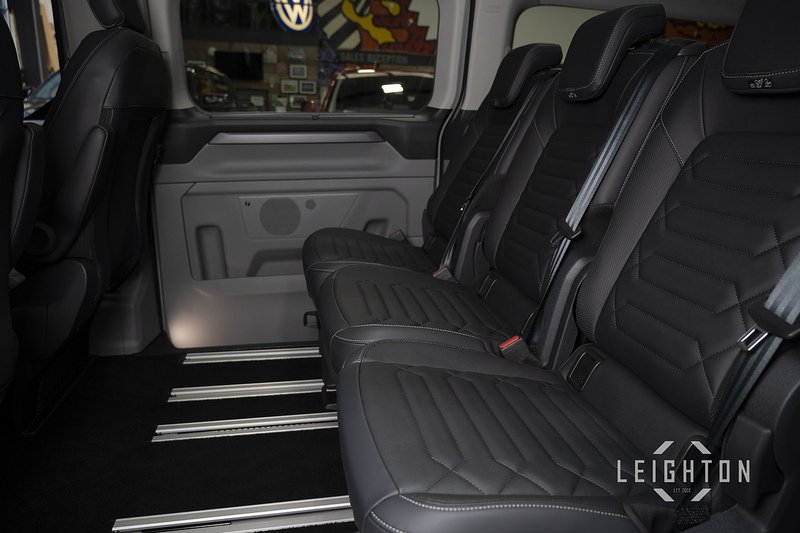 Ford Tourneo Custom 2.5 340 232ps Auto PHEV Tourneo L2 - N6069
