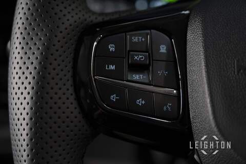 Ford Tourneo Custom 2.5 340 232ps Auto PHEV Tourneo L2 - N6069