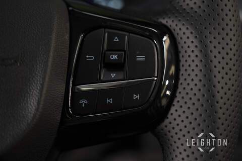 Ford Tourneo Custom 2.5 340 232ps Auto PHEV Tourneo L2 - N6069