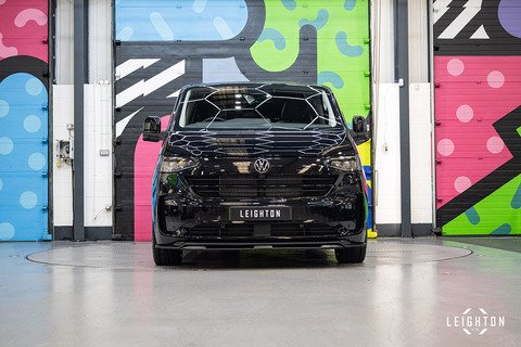 T7 T32 LWB 2.0BiTDI 150PS AUTO 4MOTION Panel Van LV-R Pack Midnight Black 2.0 5dr Panel Van Automatic Diesel