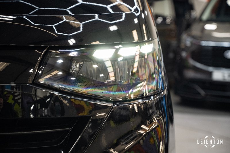 Volkswagen Transporter 2.0 - Large 10