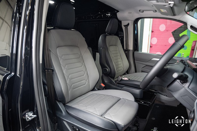 Volkswagen Transporter 2.0 - Large 21