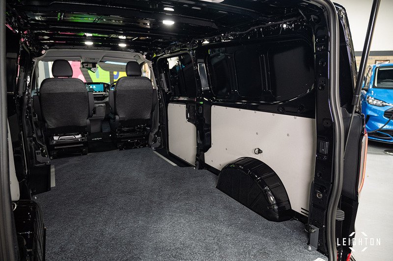 Volkswagen Transporter 2.0 - Large 32