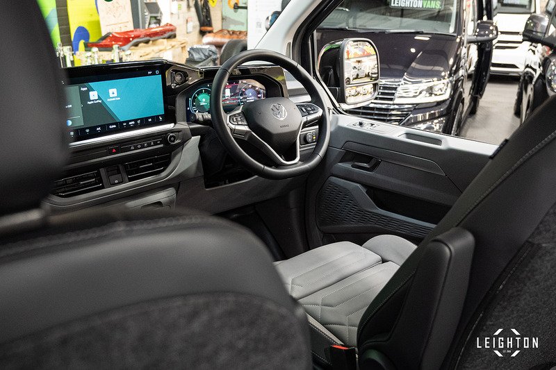 Volkswagen Transporter 2.0 - Large 24