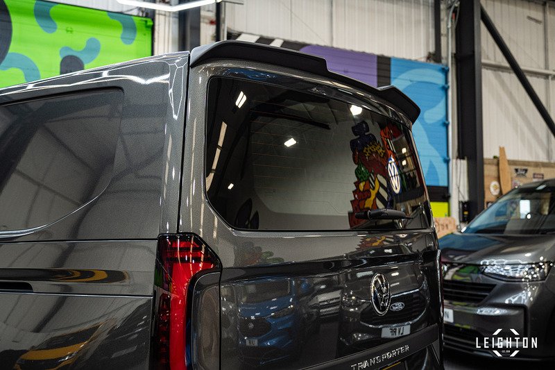 Volkswagen Transporter 2.0 - Large 11