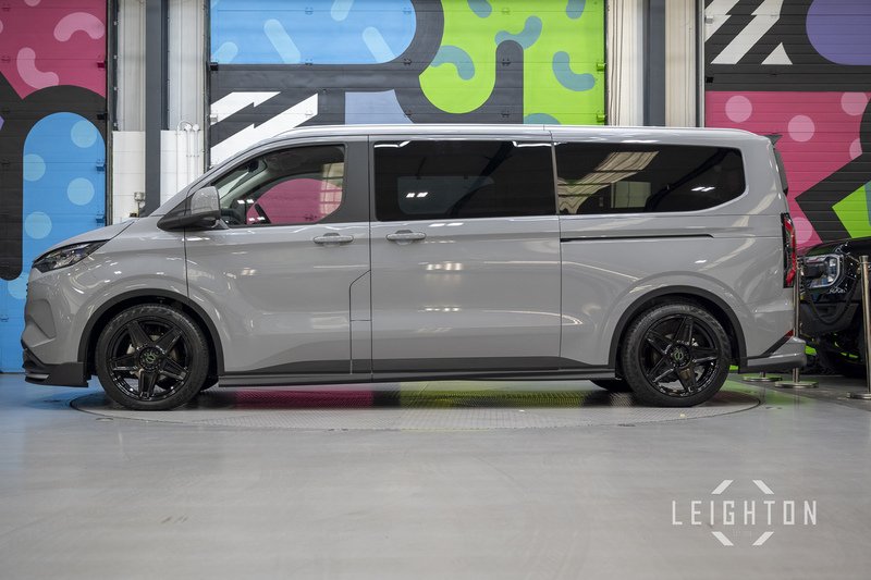Ford Tourneo Custom 2.5 340 232ps Auto PHEV Tourneo L2 - N6071