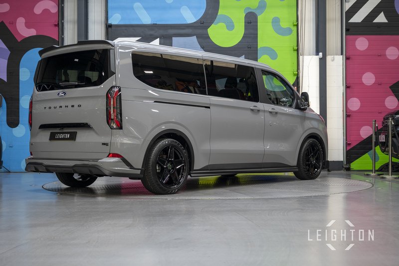 Ford Tourneo Custom 2.5 340 232ps Auto PHEV Tourneo L2 - N6071