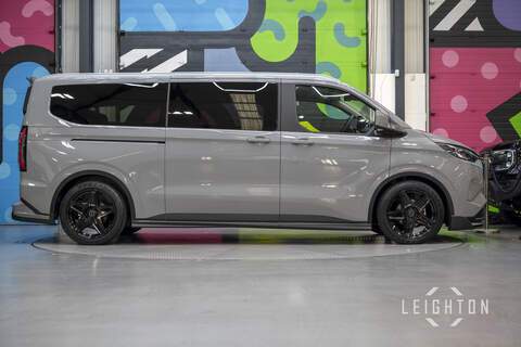 Ford Tourneo Custom 2.5 340 232ps Auto PHEV Tourneo L2 - N6071