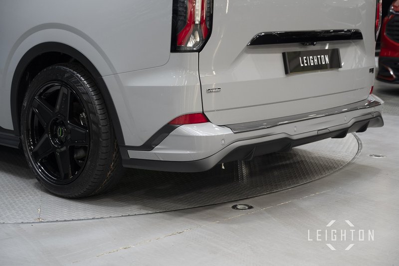 Ford Tourneo Custom 2.5 340 232ps Auto PHEV Tourneo L2 - N6071