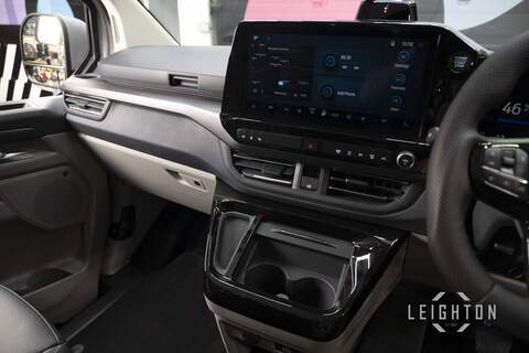 Ford Tourneo Custom 2.5 340 232ps Auto PHEV Tourneo L2 - N6071