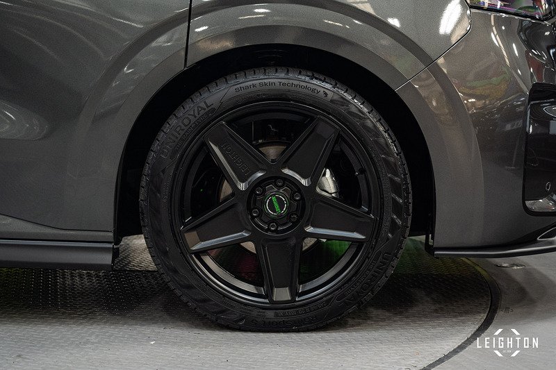 Volkswagen Transporter 2.0 - Large 9