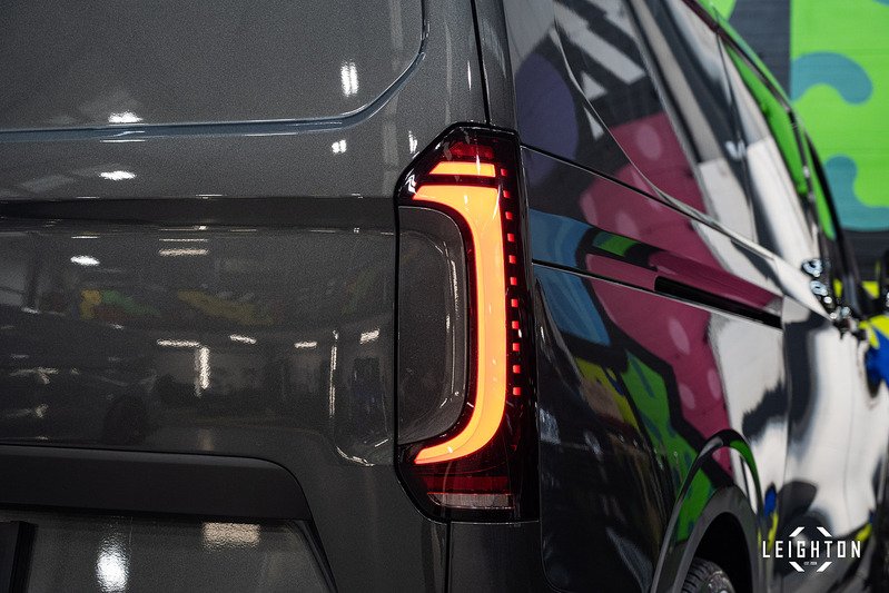 Volkswagen Transporter 2.0 - Large 13