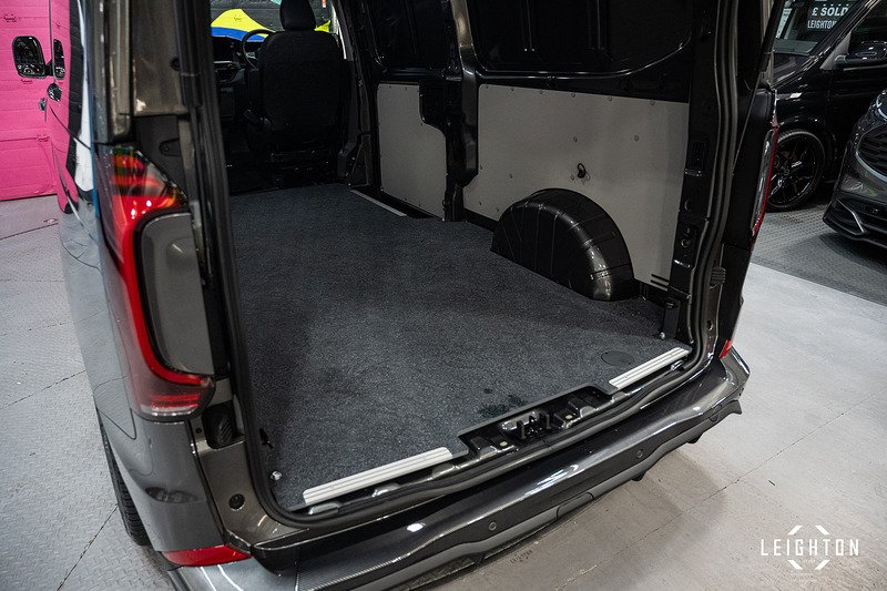Volkswagen Transporter 2.0 - Large 23