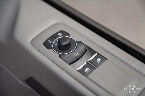 Volkswagen Transporter 2.0 T32 Diesel 150ps Auto 4Motion Panel Van LWB - N5134