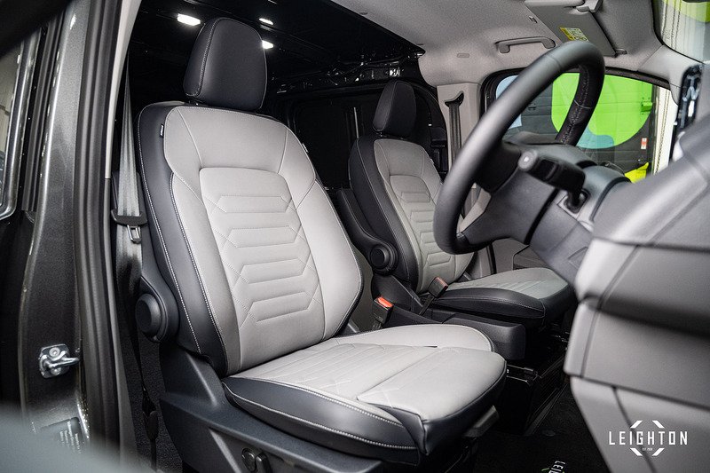 Volkswagen Transporter 2.0 - Large 27
