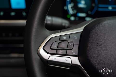 Volkswagen Transporter 2.0 T32 Diesel 150ps Auto 4Motion Panel Van LWB - N5134