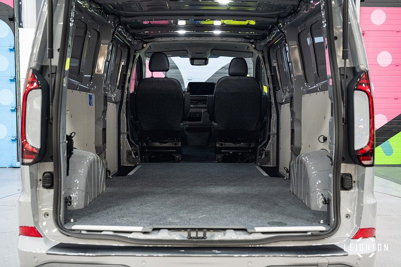 Volkswagen Transporter 2.0 - Large 8