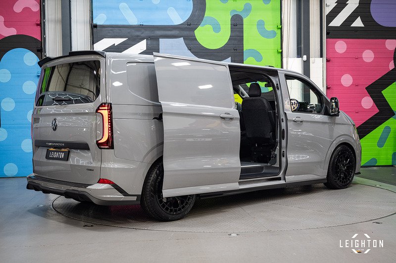 Volkswagen Transporter 2.0 - Large 10