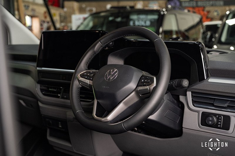 Volkswagen Transporter 2.0 - Large 11
