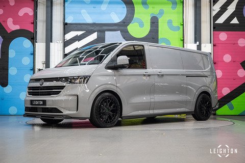 T7 T32 LWB 2.0BiTDI 150PS AUTO 4MOTION Panel Van LV-R  Pack Stone Grey 2.0 5dr Panel Van Automatic Diesel