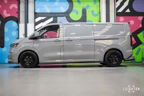 Volkswagen Transporter 2.0 T32 Diesel 150ps Auto 4Motion Panel Van LWB - N5132