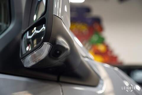 Volkswagen Transporter 2.0 T32 Diesel 150ps Auto 4Motion Panel Van LWB - N5132