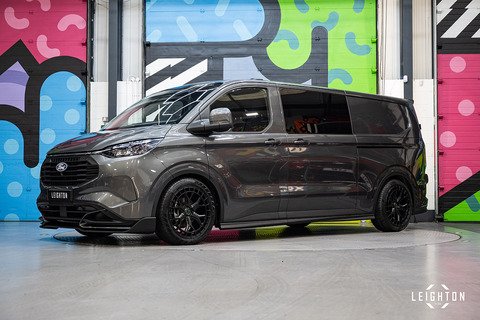 2.5 320 Duratec PHEV 232ps Limited Auto Double Cab L2 H1 Euro 6 LV-RF™ Pack Magnetic Grey 2.5 5dr Double Cab Van Automatic Petrol