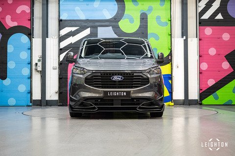 2.5 320 Duratec PHEV 232ps Limited Auto Double Cab L2 H1 Euro 6 LV-RF™ Pack Magnetic Grey 2.5 5dr Double Cab Van Automatic Petrol