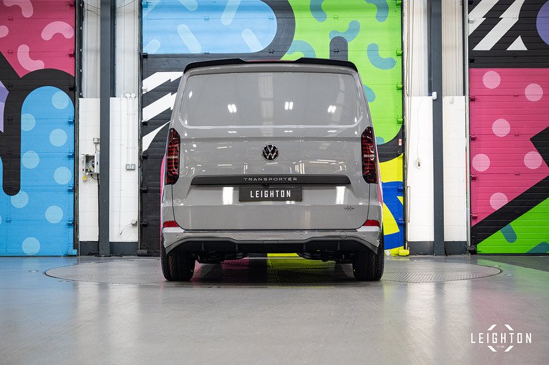 Volkswagen Transporter 2.0 - Large 3