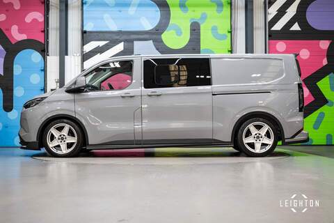 Ford Transit Custom 2.5 320 Duratec PHEV 232ps Limited Auto Double Cab - N6096