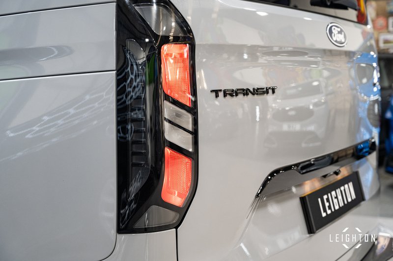 Ford Transit Custom 2.5 320 Duratec PHEV 232ps Limited Auto Double Cab - N6096