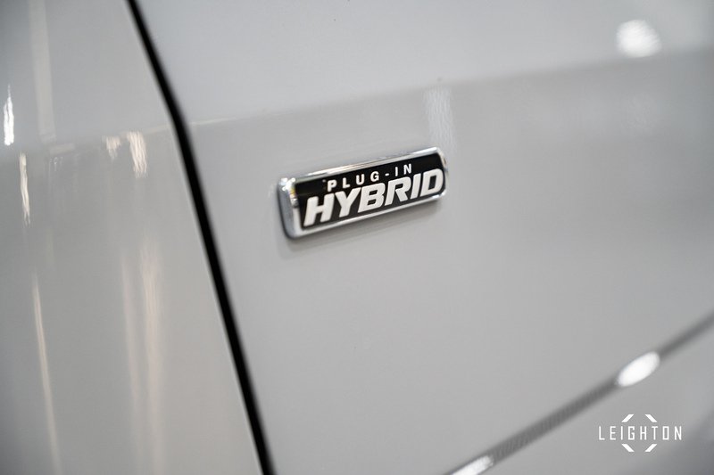 Ford Transit Custom 2.5 320 Duratec PHEV 232ps Limited Auto Double Cab - N6096