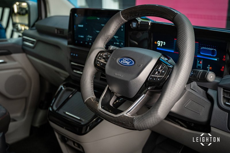 Ford Transit Custom 2.5 320 Duratec PHEV 232ps Limited Auto Double Cab - N6096