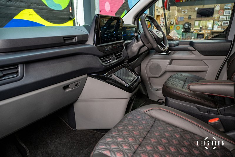 Ford Transit Custom 2.5 320 Duratec PHEV 232ps Limited Auto Double Cab - N6096