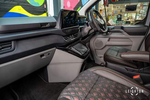 Ford Transit Custom 2.5 320 Duratec PHEV 232ps Limited Auto Double Cab - N6096