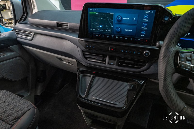 Ford Transit Custom 2.5 320 Duratec PHEV 232ps Limited Auto Double Cab - N6096